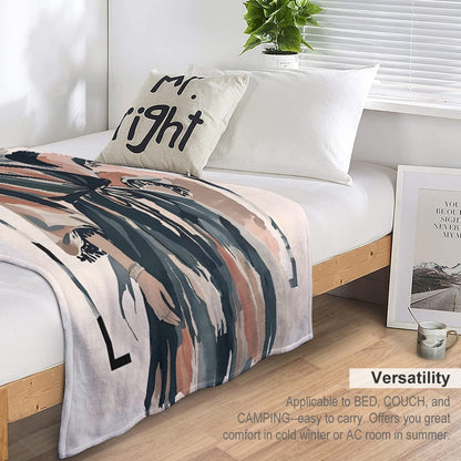 Modern Muse – Ultra-Soft Flannel Throw Blanket | Vintage-Style Fashion Art