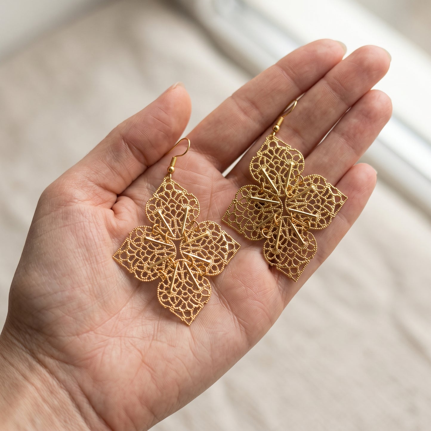 Gold Tone Floral Lace Filigree Drop Earrings Boho Statement Lightweight New