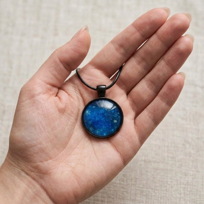 Snowflake Glass Dome Necklace | Winter Sparkle Pendant | 2 Colours